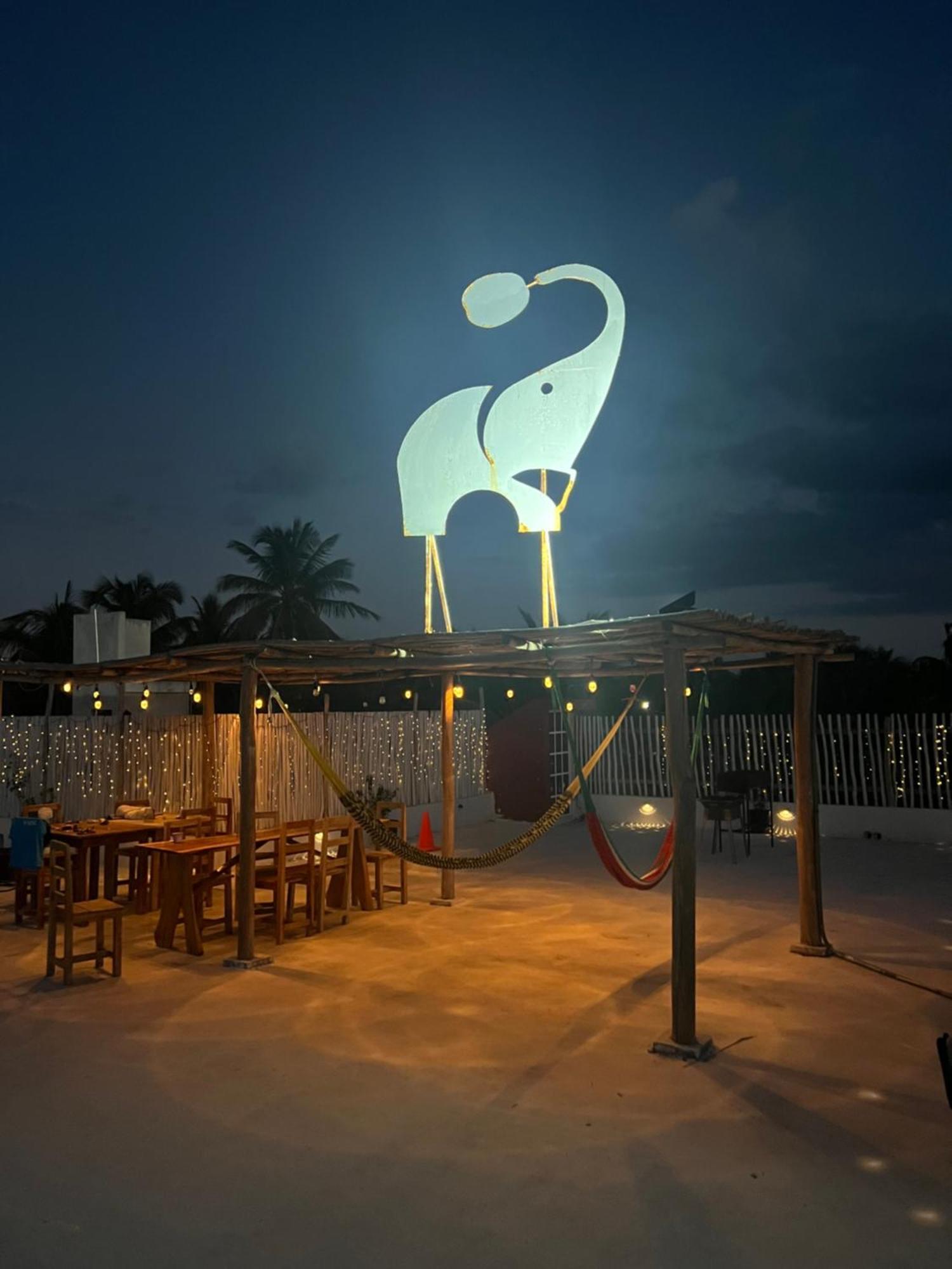 Casa Gajah HotЭль-Куйо Экстерьер фото